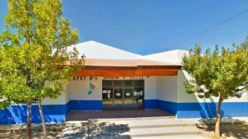 El lugar elegido para el acto de colación de un EPET disparó un insólito enfrentamiento