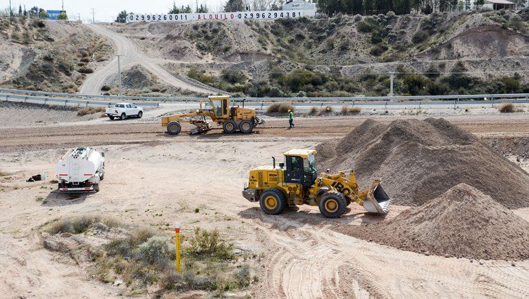 Con los rulos a medias, Nación promete una autopista que llegará a Huincul