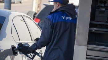 En las estaciones de servicio de Neuquén ya se ven los nuevos precios de los combustibles