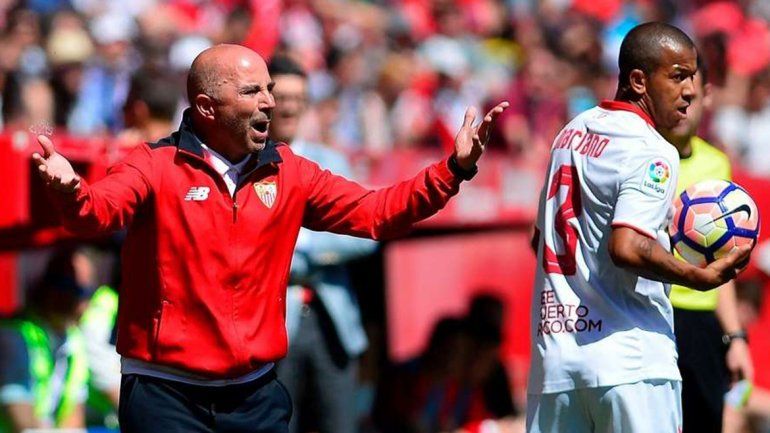 El Sevilla de Sampaoli no levanta cabeza