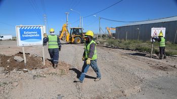 Iniciaron la pavimentación de una avenida fundamental en el nuevo ingreso a la ciudad de Neuquén | LM Neuquen Iniciaron la pavimentación de una avenida fundamental en el nuevo ingreso a la ciudad de Neuquén