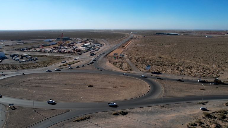 La rotonda sobre la Ruta 67 a la altura de Centenario. Se licitará el proyecto de la calle Benito Machado para conectarla con la ciudad desde el oeste. La rotonda sobre la Ruta 67 a la altura de Centenario. Se licitará el proyecto de la calle Benito Machado para conectarla con la ciudad desde el oeste.