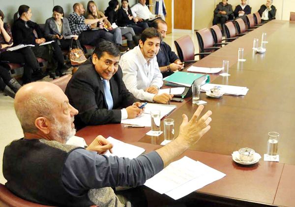 El acuerdo YPF-Chevron pasa su primera prueba legislativa