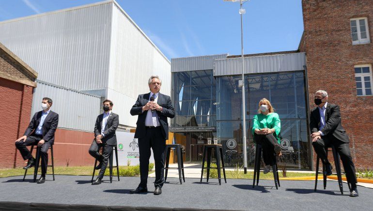 Alberto contra el macrismo: Me acuerdo de una candidata con botas en los charcos
