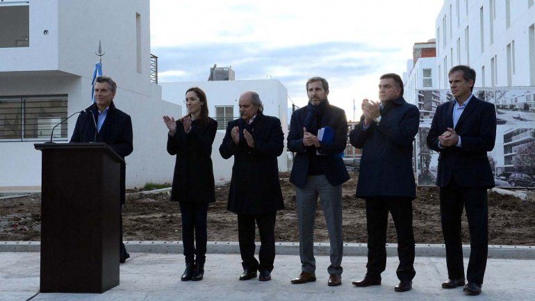 Macri lanzó un plan para construir 120 mil viviendas