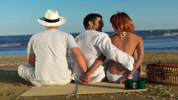 El trabajo lo realizó la página web de citas para casados o comprometidos VictoriaMilan. Según el estudio, además, el sexo femenino es más organizado.
