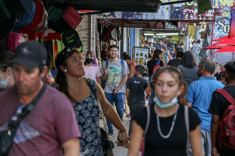 Neuquén reportó dos muertes y 67 casos de COVID en 24 horas