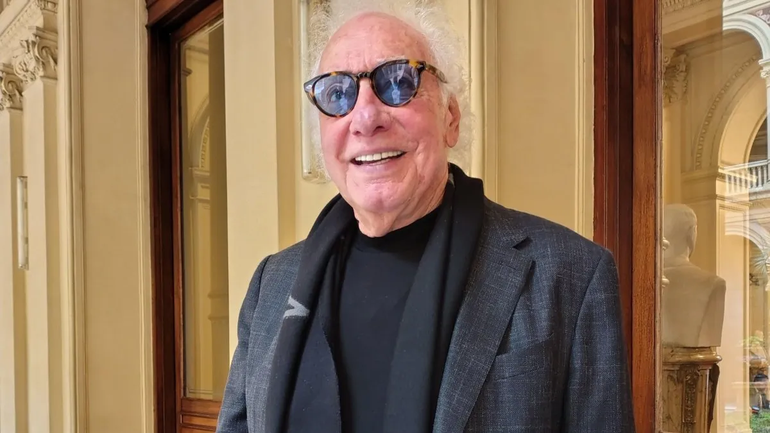 Internaron a Guillermo Coppola por un problema en sus pulmones