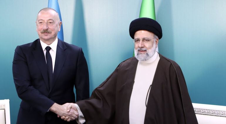 El presidente de Azerbaiyán y el de Irán, poco antes del accidente del helicóptero. El presidente de Azerbaiyán y el de Irán, poco antes del accidente del helicóptero.