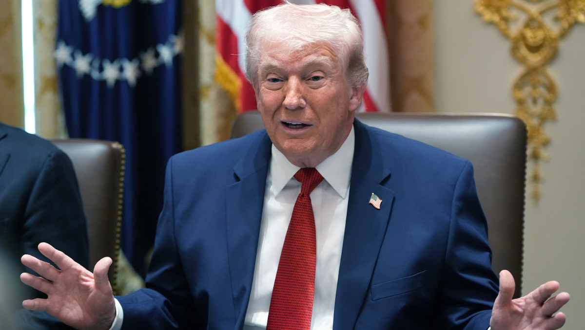 Donald Trump le dio un ultimatun a Irán para&nbsp;reabrir el estrecho de Ormuz.