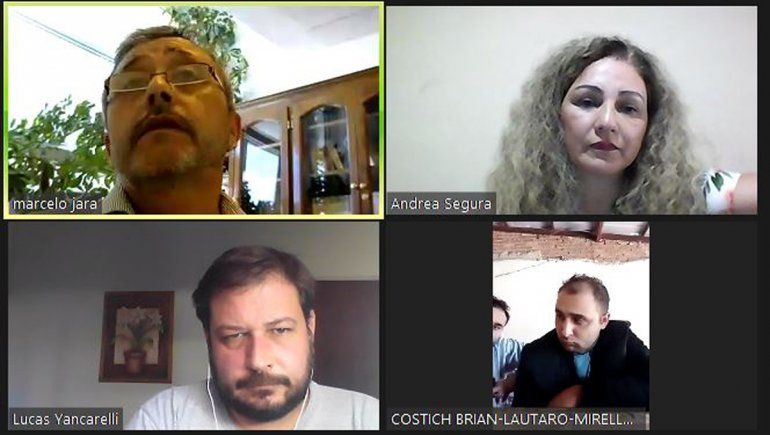 Estafaron con una Oroch y la pidieron para poder comer