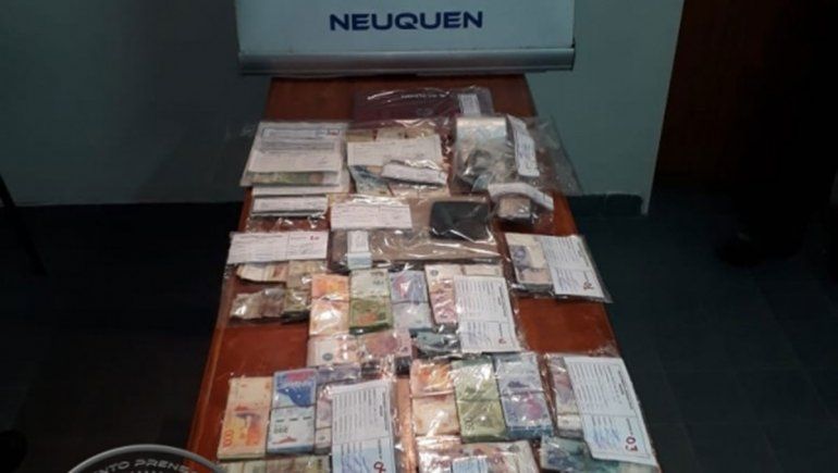 Secuestraron droga y 180 mil pesos en dos kioscos narcos