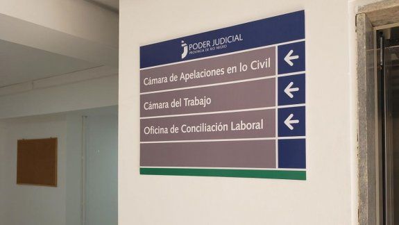 Pagará casi $3 millones por doblar en U y chocar a un motociclista