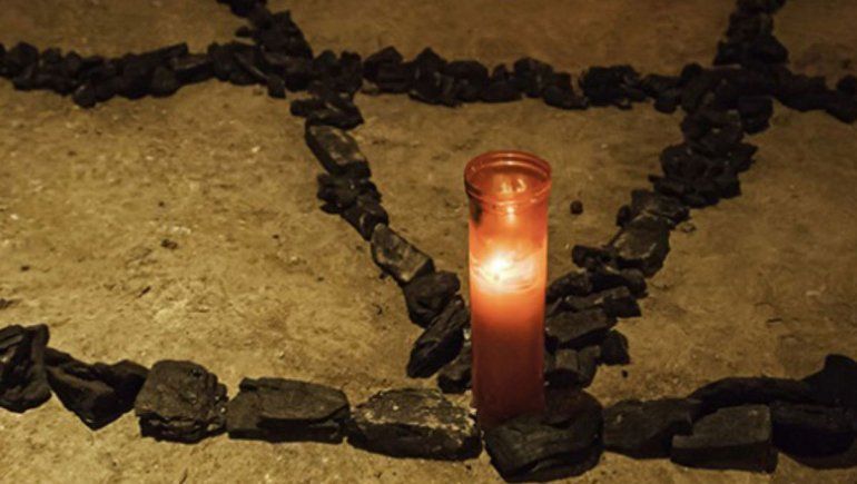 En un rito satánico, mató a su novia y le comió el corazón