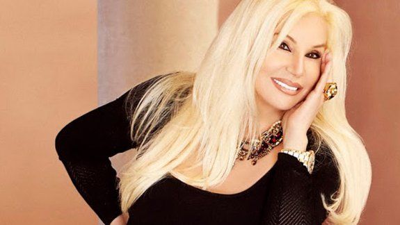 La diva fue criticada por la comunidad LGBT cuando le dijo a Matías Alé: No tiene nada de malo que te gusten las minas, peor sería que te gusten los hombres.