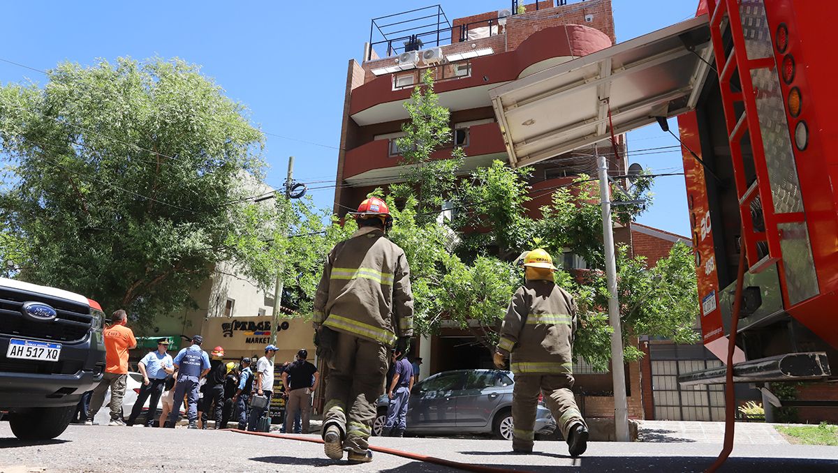 Explosión en edificio del centro oeste: ¿Cuándo podrán volver los vecinos a sus departamentos?