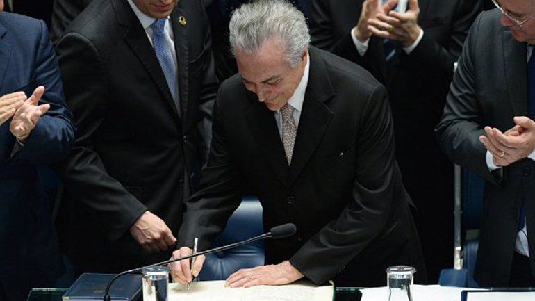 Cayó Dilma y Michel Temer asumió la presidencia