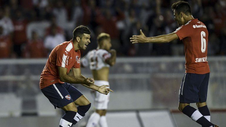 Independiente sufrió un poco al final pero le ganó al Bicho