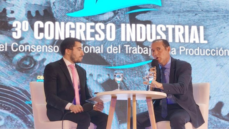 Gutiérrez pidió por obras para exportar el gas de Vaca Muerta