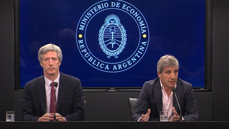 Luis Caputo en conferencia de prensa: se ha reflotado el acuerdo con el FMI