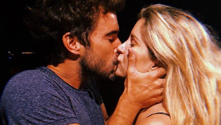 Cabré romántico y extra enamorado de Laurita