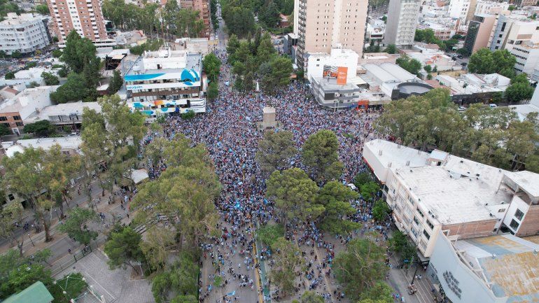 ¡Estamos en semis! El drone de LMN te muestra el festejo en Neuquén