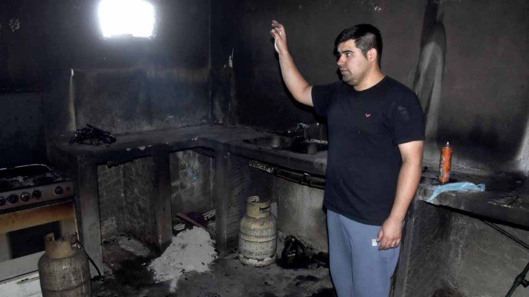 Provincia entregó aporte al merendero que se incendió