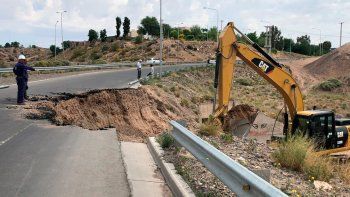 Así se ve el el derrumbe en el derivador de la autovía