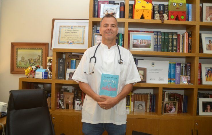 Facundo Pereyra, el doctor del libro que es un boom mundial