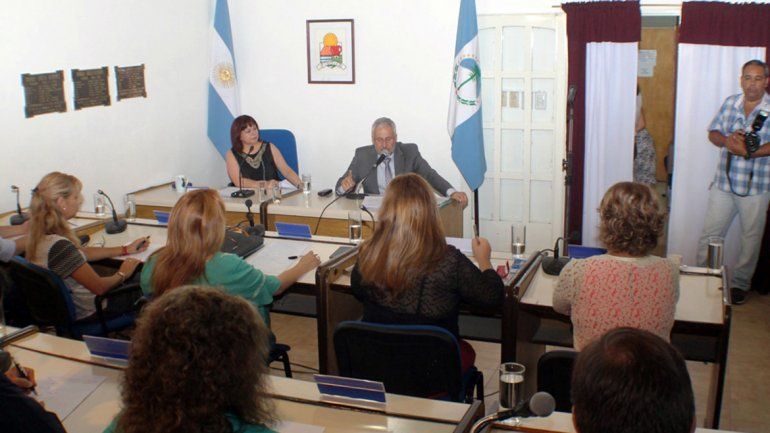 Promesas de asfalto y cloacas en el inicio de las sesiones ordinarias