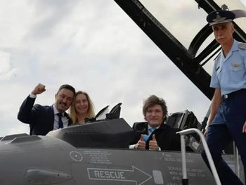 Javier Milei en la presentación de los nuevos F-16 en Córdoba