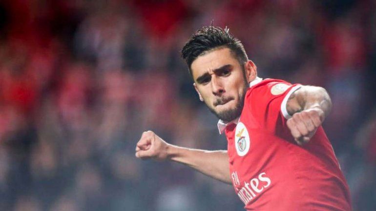 La figura de Selección que se acerca a Boca y el símbolo que puede irse