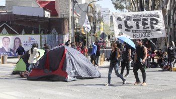hay orden de desalojo, pero las organizaciones mantienen los cortes hay orden de desalojo, pero las organizaciones mantienen los cortes