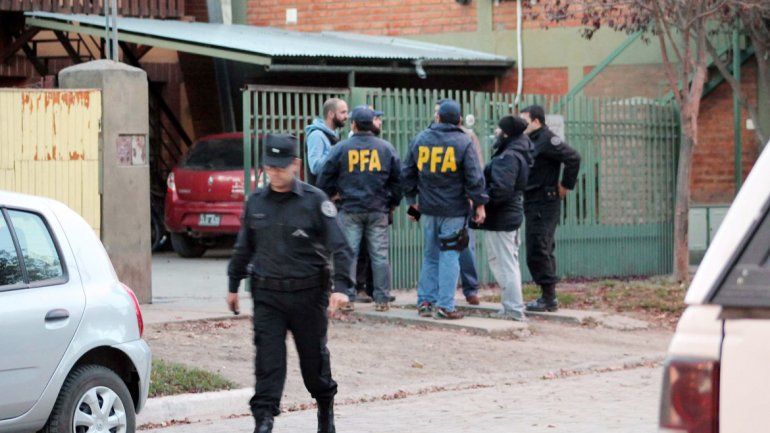 La Policía hizo el procedimiento en la vivienda de la calle Lamadrid al 500.