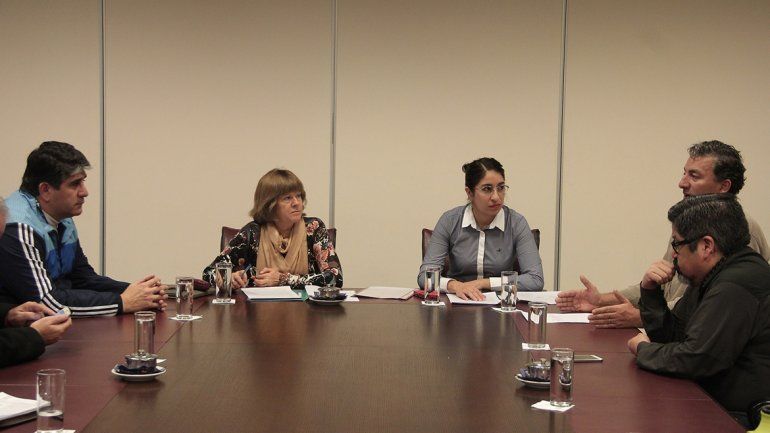 La diputada provincial por el FpV se reunió esta mañana con representantes de los clubes locales.