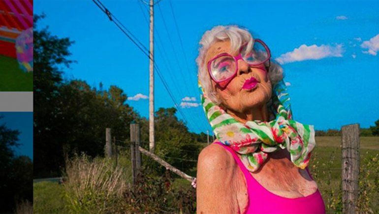 La influencer de 92 años que la rompe en las redes