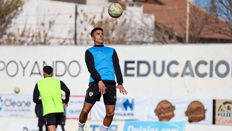 Stancato es pieza clave para Cravero en la mitad de la cancha de Cipo. Stancato es pieza clave para Cravero en la mitad de la cancha de Cipo.