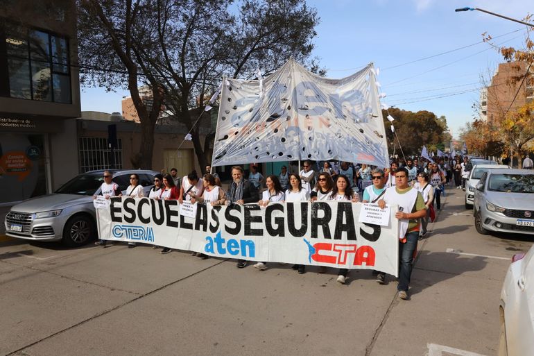 El jueves pasado ATEN realizó un paro en repudio del ataque en el IFD 12. El jueves pasado ATEN realizó un paro en repudio del ataque en el IFD 12.