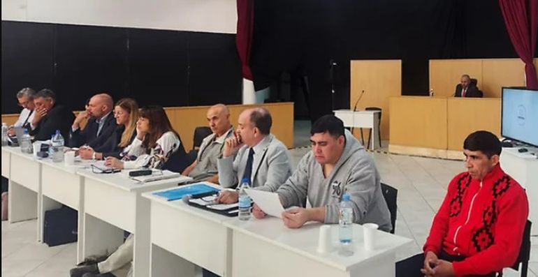 Chubut: empezaron a declarar los testigos en el juicio por el crimen de José Crettón. Chubut: empezaron a declarar los testigos en el juicio por el crimen de José Crettón.