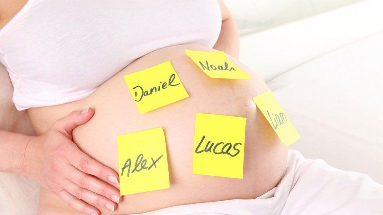 Avanza la moda de poner nombres unisex a los hijos.
