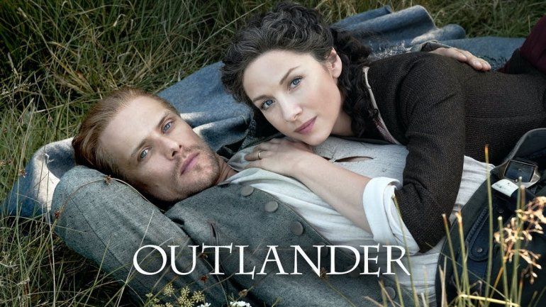 Los protagonistas de la serie Outlander