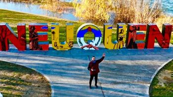 volaba su drone como hobby y hoy sus videos virales contagian el amor por neuquen capital volaba su drone como hobby y hoy sus videos virales contagian el amor por neuquen capital