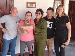 Felicita Moreno con el yorkshire Paul, Susana y Carlos, en Rawson. Felicita Moreno con el yorkshire Paul, Susana y Carlos, en Rawson.