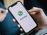 Le robó la cuenta de WhatsApp a una menor y acosó a sus amigas
