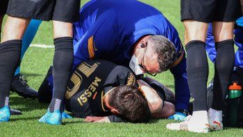 el planchazo criminal a messi, la roja directa y el golazo de griezmann el planchazo criminal a messi, la roja directa y el golazo de griezmann