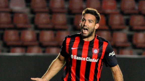 ¿Martín Cauteruccio seguirá en el Ciclón en el 2016?