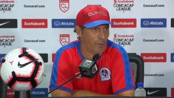 Escándaloso: Troglio enfureció en conferencia y casi se trompea con periodistas