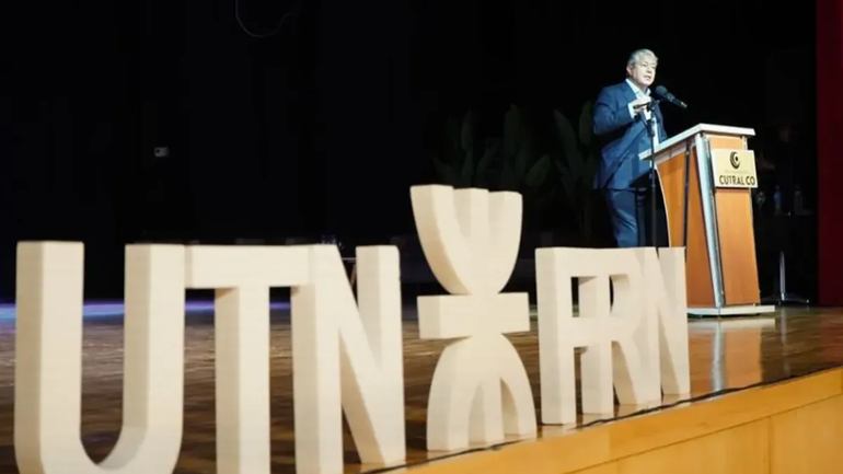 Vaca Muerta: Rolando Figueroa pidió a la industria que invierta en educación