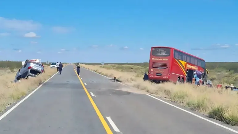 Cinco personas murieron en el trágico choque en La Pampa. Cuatro de las víctimas eran de Río Negro. Una paraje de Cipolletti y otra de Ingeniero Huergo. 