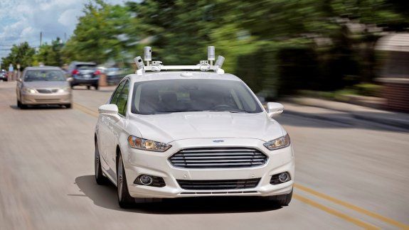 Hace 10 años que la firma Ford trabaja en el auto autónomo.